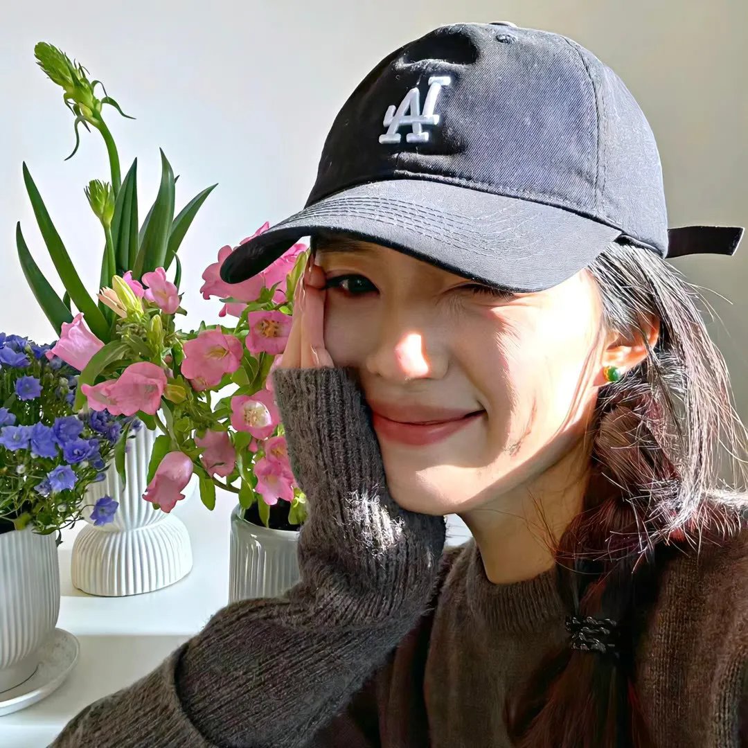 有色彩的女子